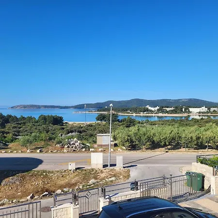 Analena - Two Bedroom 3 Apartamento